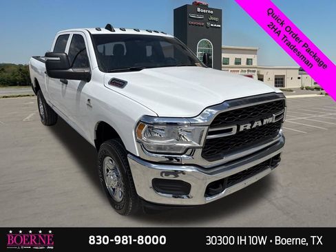 Used 2024 RAM 2500 Tradesman w/ Chrome Appearance Group AWD/4WD image 8