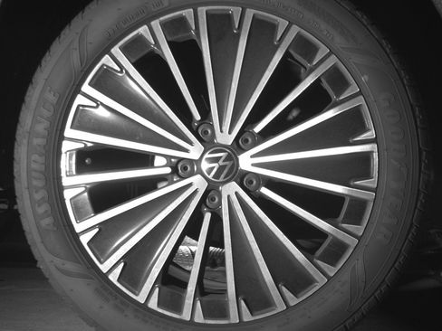 Used 2025 Volkswagen Taos SE image 15