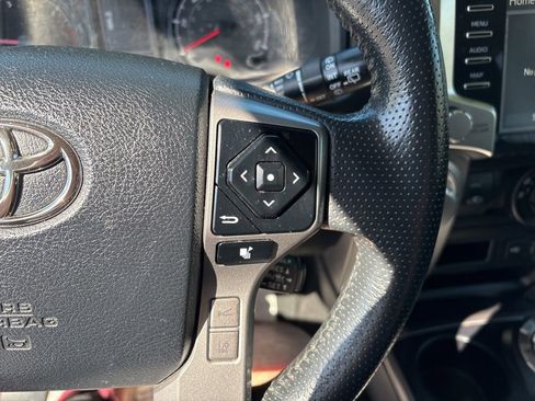 Used 2020 Toyota 4Runner SR5 Premium w/ Moonroof Package AWD/4WD image 22