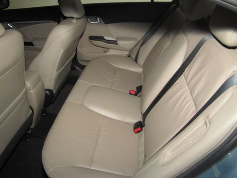 Used 2013 Honda Civic Hybrid Sedan image 12
