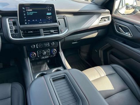 Used 2022 Chevrolet Tahoe RST w/ Sport Performance Package AWD/4WD image 15