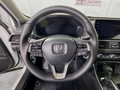 Used 2022 Honda Accord EX-L image 19