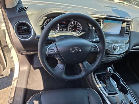 Used 2019 INFINITI QX60 Luxe w/ Essential Package FWD image 9