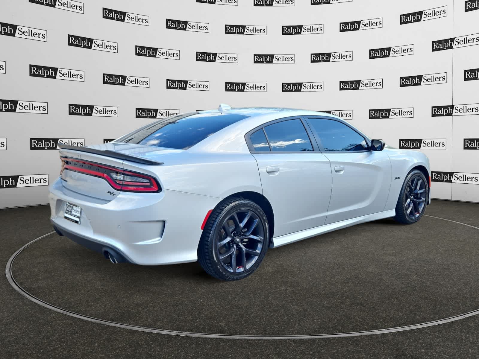 Used 2023 Dodge Charger R/T w/ Blacktop Package RWD image 6