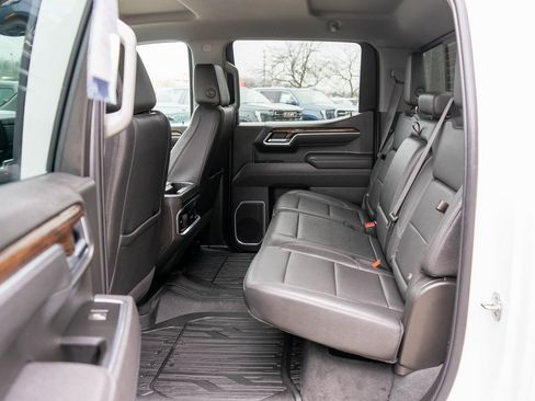 Used 2025 GMC Sierra 1500 Elevation w/ Elevation Premium Package image 12