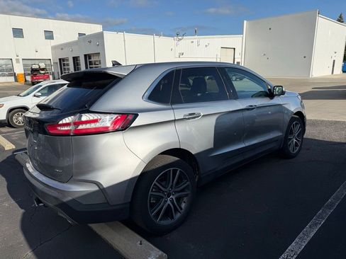 Used 2023 Ford Edge Titanium w/ Class II Trailer Tow Package AWD/4WD image 7
