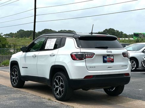 Used 2025 Jeep Compass Limited AWD/4WD image 13