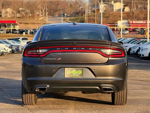 Used 2018 Dodge Charger GT image 4