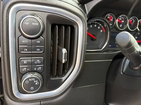 Used 2021 Chevrolet Silverado 1500 RST AWD/4WD image 18