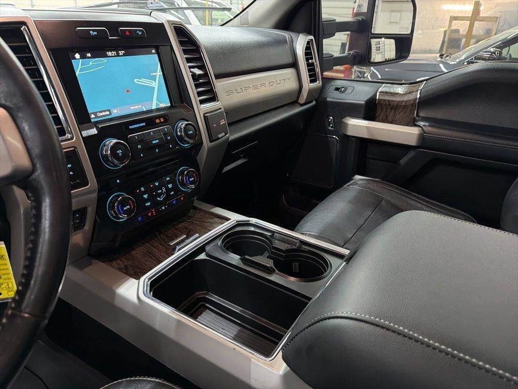 Used 2018 Ford F250 Lariat w/ Chrome Package AWD/4WD image 37