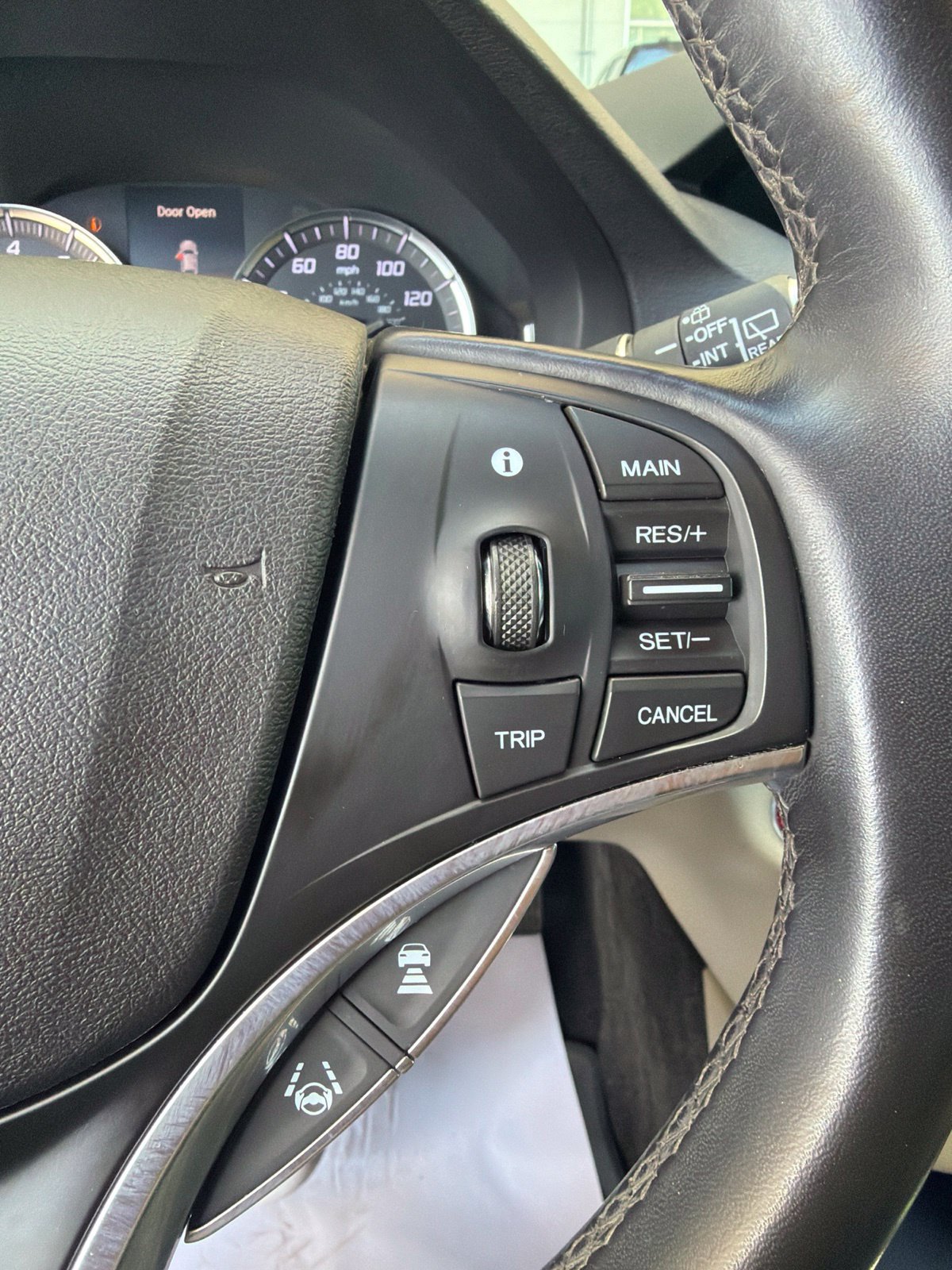 Used 2018 Acura MDX SH-AWD image 30