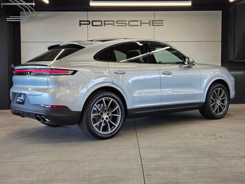 Certified 2024 Porsche Cayenne Coupe AWD/4WD image 6
