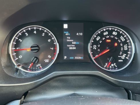 Used 2022 Toyota RAV4 LE image 13