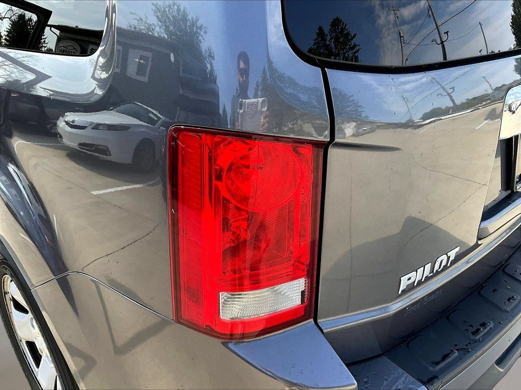 Used 2015 Honda Pilot LX image 23