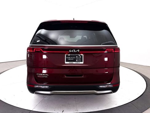 Certified 2023 Kia Carnival SX Prestige FWD image 21