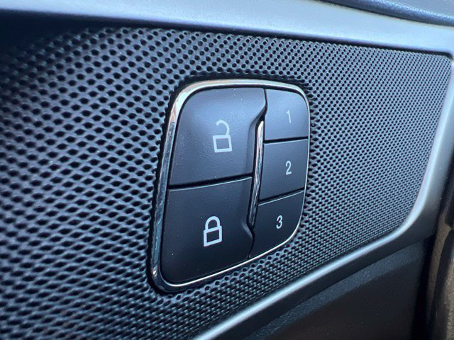 Used 2013 Ford Fusion SE FWD image 20
