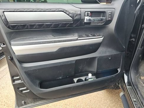 Used 2017 Toyota Tundra Platinum RWD image 16