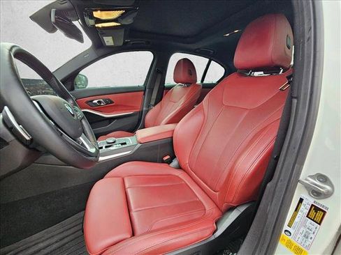 Used 2024 BMW 330i Sedan w/ Premium Package image 11