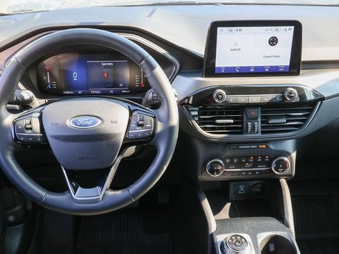Certified 2023 Ford Escape Active w/ Cold Weather Package FWD image 7