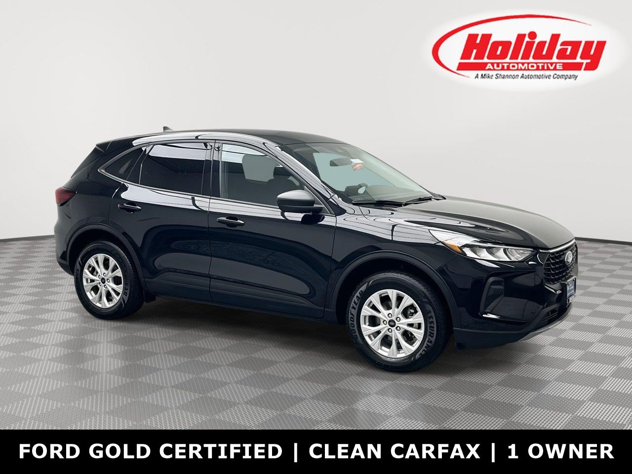 Used 2025 Ford Escape Active AWD/4WD image 1