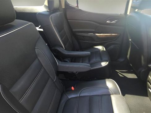 Used 2017 GMC Acadia Denali w/ Technology Package AWD/4WD image 31