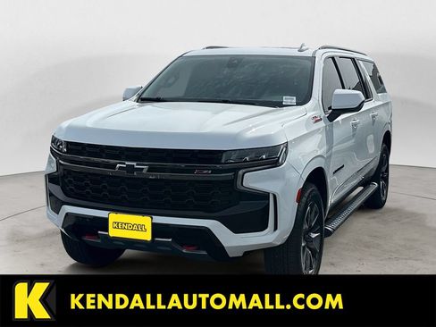 Used 2022 Chevrolet Suburban Z71 AWD/4WD image 1