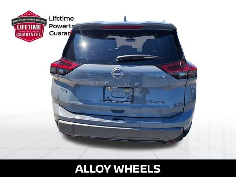 Certified 2025 Nissan Rogue SL AWD/4WD image 9