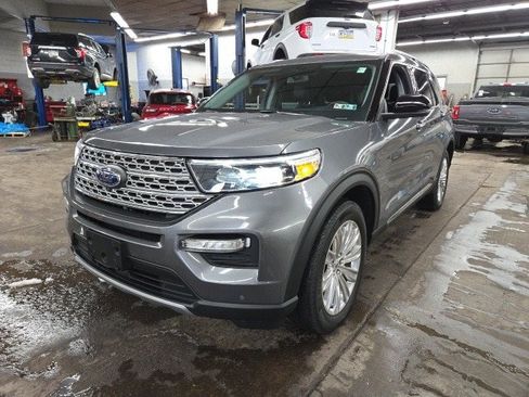 Used 2022 Ford Explorer Limited w/ Limited Technology Package image 5