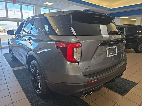 Used 2022 Ford Explorer ST w/ Equipment Group 401A image 4