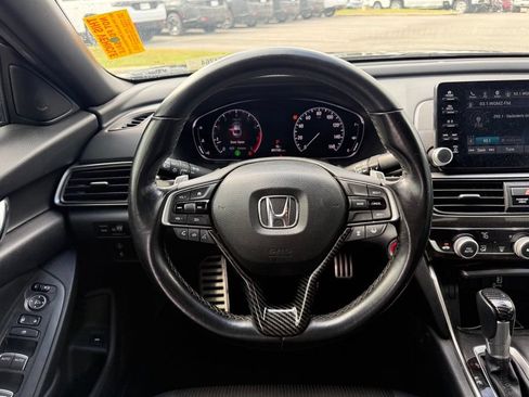 Used 2019 Honda Accord Sport image 9