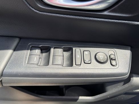Used 2023 Honda CR-V EX image 22
