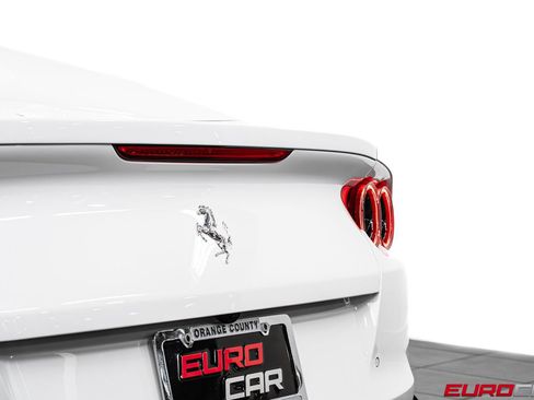 Used 2022 Ferrari 812 GTS RWD image 24