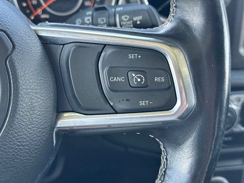 Used 2021 Jeep Wrangler Unlimited Sahara w/ LED Lighting Group AWD/4WD image 21