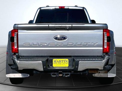Used 2023 Ford F350 Lariat image 4