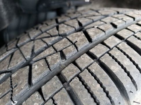 Used 2022 Ford Explorer Limited w/ Equipment Group 301A image 32