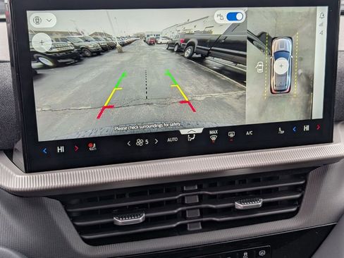 New 2026 Ford Explorer Tremor image 3