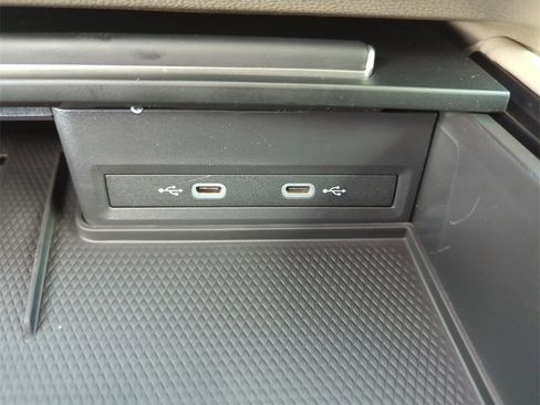 New 2026 Volkswagen Atlas SE image 37