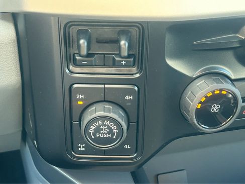 New 2026 Ford F250 XLT w/ XLT Premium Package AWD/4WD image 50