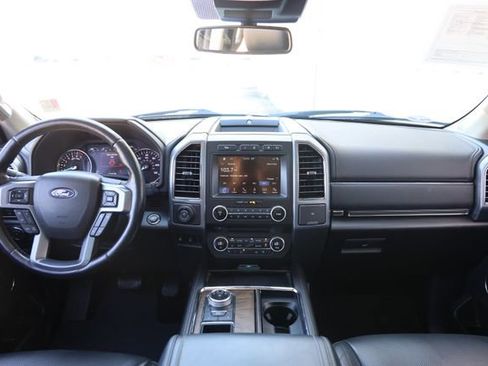 Used 2018 Ford Expedition Platinum RWD image 32