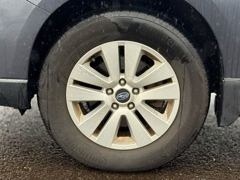 Used 2016 Subaru Outback 2.5i Premium image 9