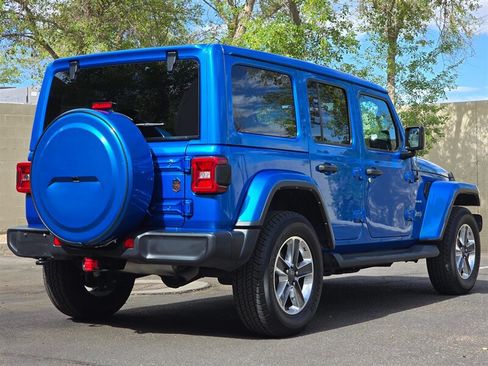 Used 2021 Jeep Wrangler Unlimited Sahara AWD/4WD image 10
