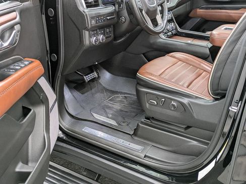 Used 2024 GMC Yukon Denali Ultimate image 20