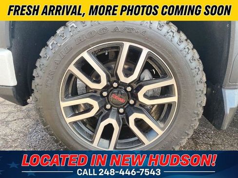 Used 2024 GMC Sierra 1500 AT4 w/ Technology Package image 13
