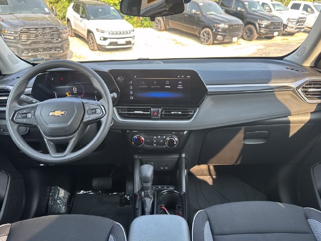 Used 2026 Chevrolet TrailBlazer LT AWD/4WD image 17