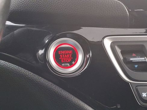 Used 2016 Honda Pilot Elite image 23