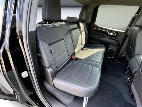 Used 2025 GMC Sierra 1500 SLT image 26