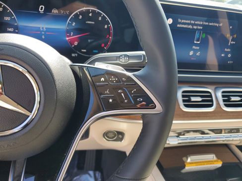 New 2026 Mercedes-Benz GLS 450 4MATIC image 26