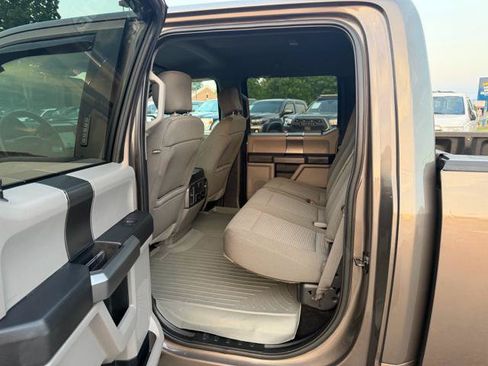 Used 2018 Ford F150 XLT w/ Equipment Group 302A Luxury AWD/4WD image 12