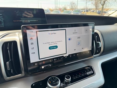 Used 2025 Ford Expedition Active image 22