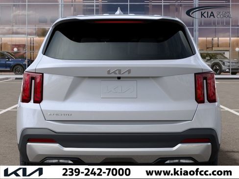 New 2026 Kia Sorento LX FWD image 13